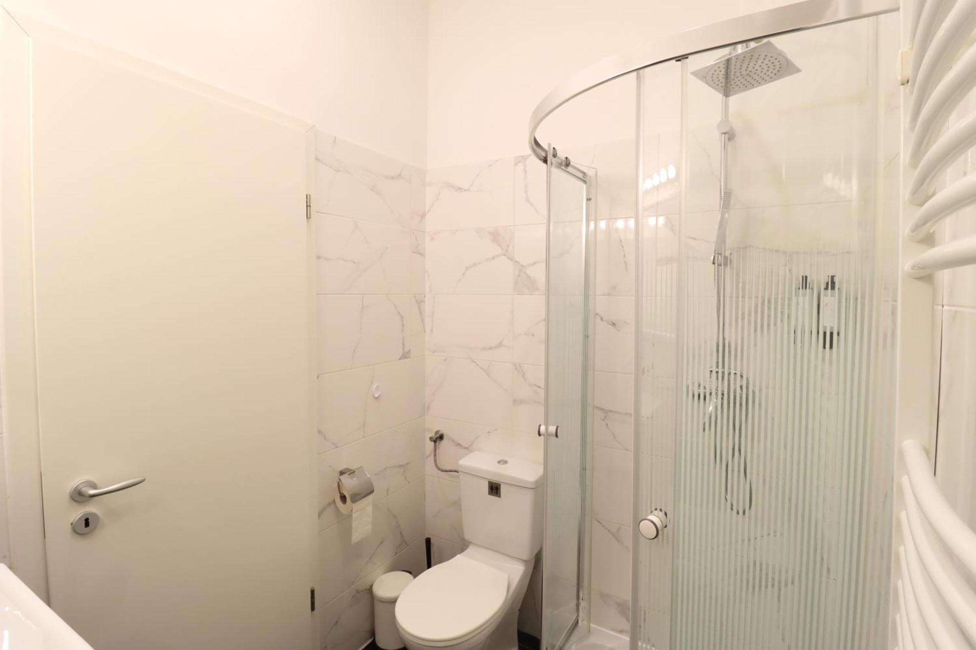 A13 Downtown Apartments With Parking Budapest Luaran gambar