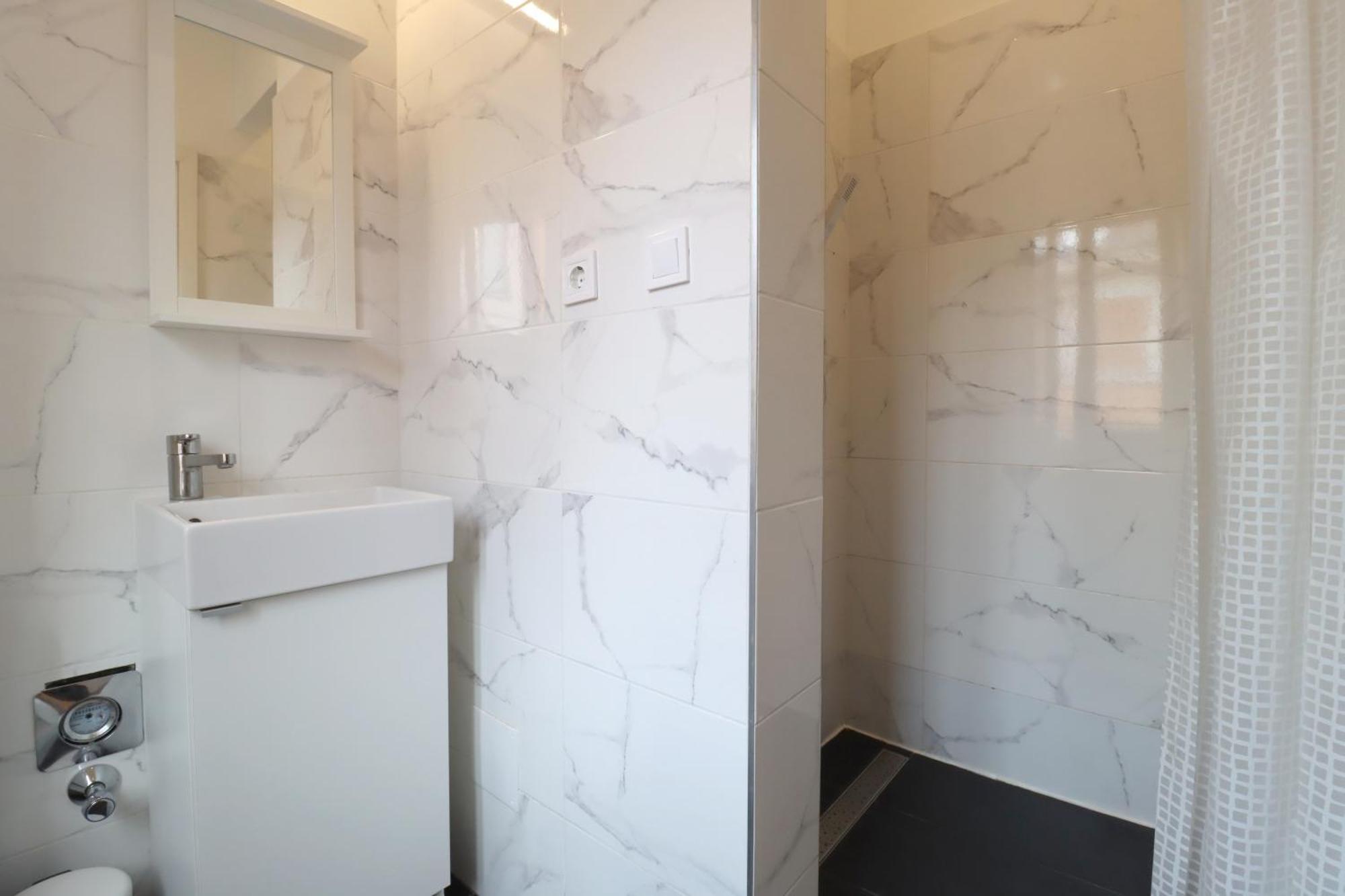 A13 Downtown Apartments With Parking Budapest Luaran gambar